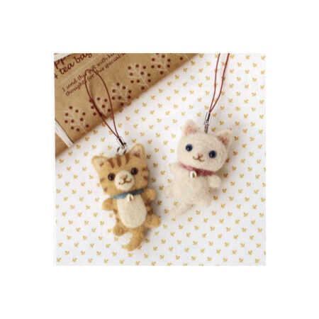 Hamanaka Needle Felting Kit - White Cat & Tabby Cat Charms